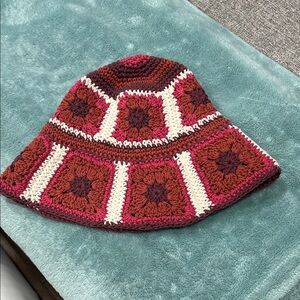 Lucky Brand Hand-Crocheted Bucket Hat in Red, Cream & Pink Accents